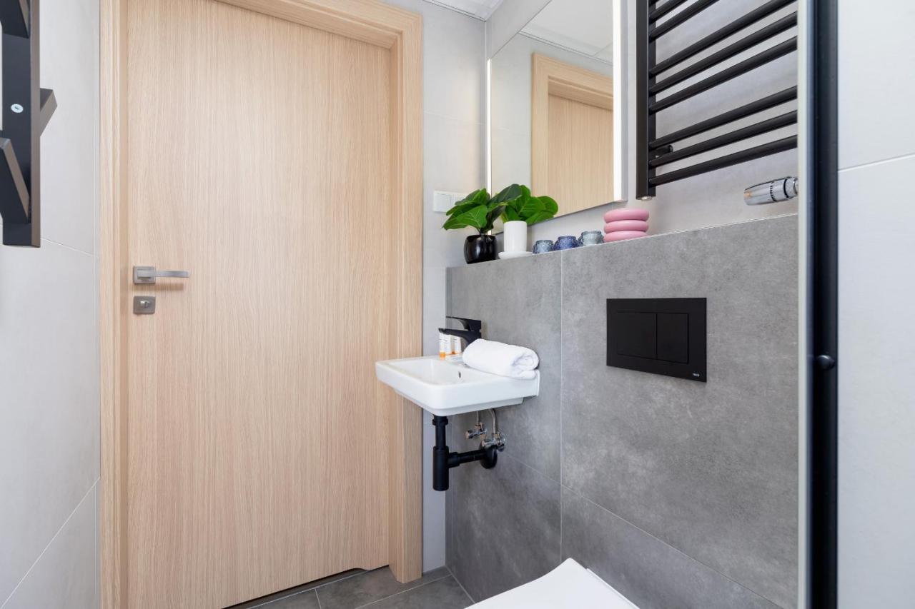 Srodmiescie Katowa Air-Conditioned Studio Krakow By Noclegi Renters Экстерьер фото